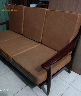 SALON THẺ GÕ ĐỎ