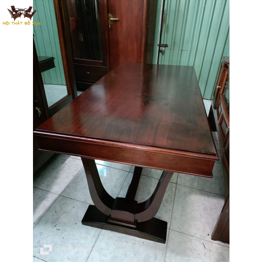 Bàn khách kiểu chữ U xưa