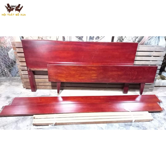 Giường 1m4, gỗ gõ chân nhọn xưa